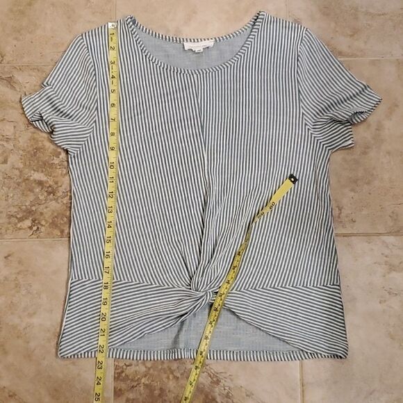 Exclusive One green and white striped twist front top - Picture 8 of 9